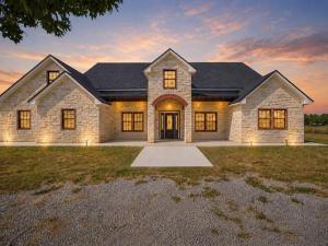 MLS #21376610 image #0