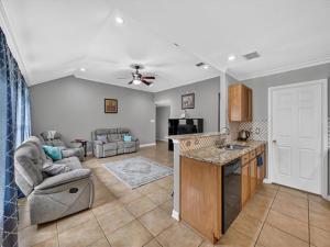 MLS #21377815 image #0