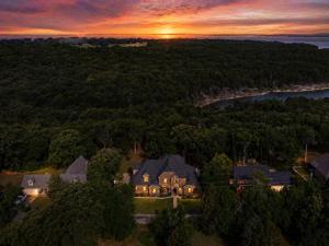 MLS #21378020 image #0