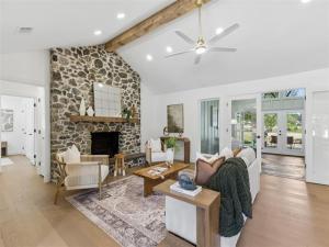 MLS #21378054 image #0