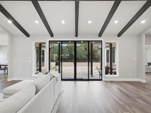 MLS #21381329 image #0