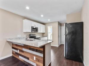 MLS #21381376 image #0