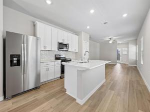 MLS #21381534 image #0