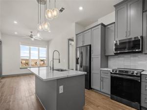 MLS #21381658 image #0