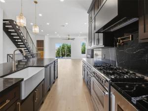 MLS #21381847 image #0