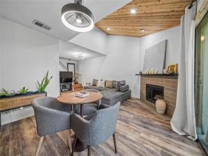 MLS #21383402 image #0
