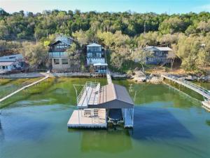 MLS #21384522 image #0