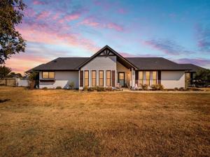 MLS #21384793 image #0