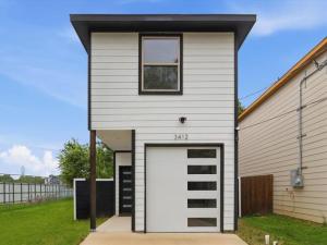 MLS #21384952 image #0