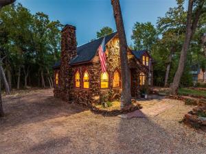 MLS #21385739 image #0