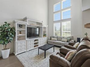 MLS #21385915 image #0