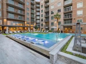 MLS #21387397 image #0