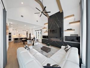 MLS #21387434 image #0