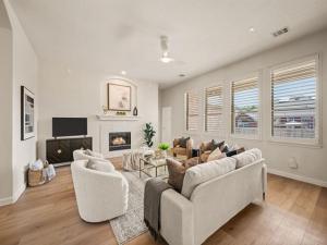 MLS #21388046 image #0