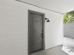 MLS #21388986 image #0