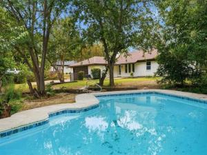 MLS #21390701 image #0