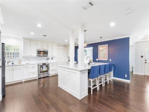 MLS #21390932 image #0