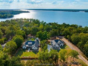 MLS #21391991 image #0