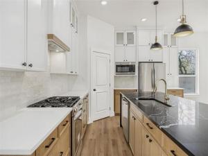 MLS #21392036 image #0