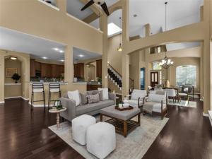 MLS #21392082 image #0