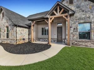 MLS #21392150 image #0