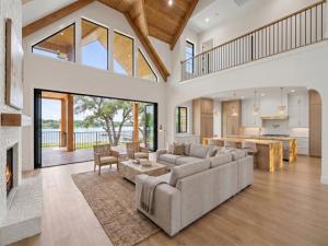 MLS #21393283 image #0