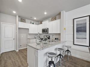 MLS #21394854 image #0