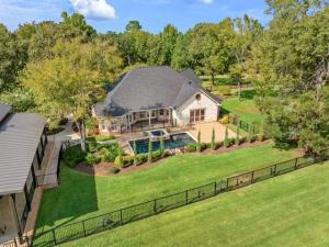MLS #21394884 image #0