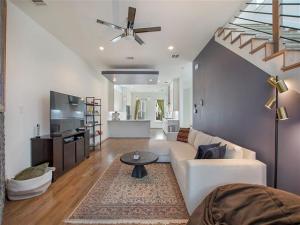 MLS #21395161 image #0
