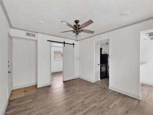 MLS #21395228 image #0