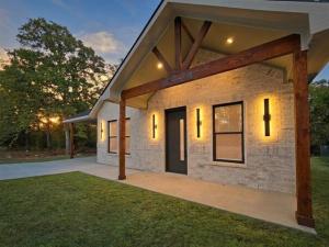 MLS #21395720 image #0