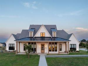 MLS #21395815 image #0