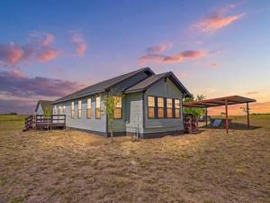 MLS #21395949 image #0