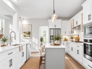 MLS #21396806 image #0