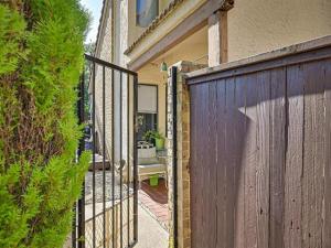 MLS #21397903 image #0