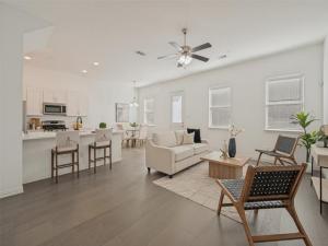 MLS #21400503 image #0