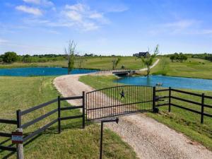 MLS #21400590 image #0