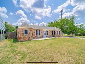MLS #21400756 image #0