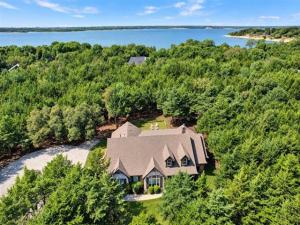 MLS #21401913 image #0