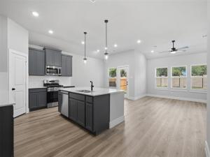 MLS #21403844 image #0