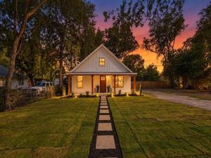 MLS #21404072 image #0