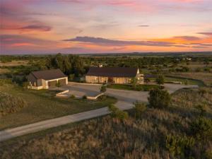 MLS #21405622 image #0