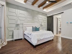 MLS #21406770 image #0