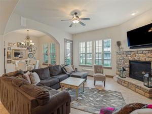 MLS #21408190 image #0