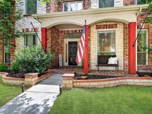 MLS #21309936 image #0