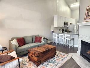 MLS #21410282 image #0